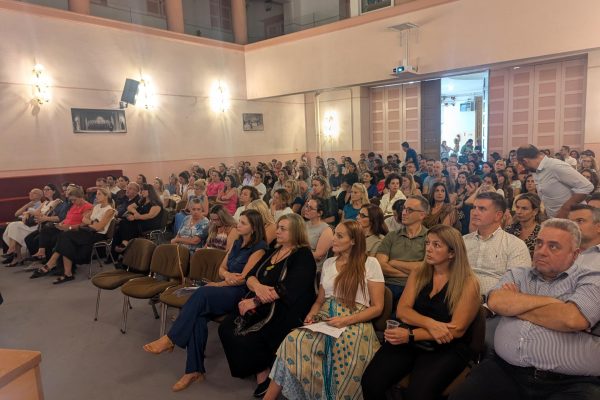 Ενημερωτική συνάντηση με γονείς και κηδεμόνες των Αρσακείων Γυμνασίων Ψυχικού