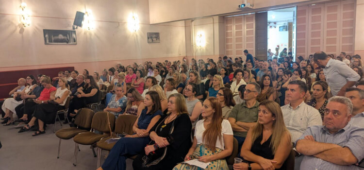 Ενημερωτική συνάντηση με γονείς και κηδεμόνες των Αρσακείων Γυμνασίων Ψυχικού 25630-enimerotiki-synantisi-goneon-gymnasion-psychikou